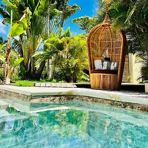 Ile Tropical Sainte-Anne (Grande-Terre)